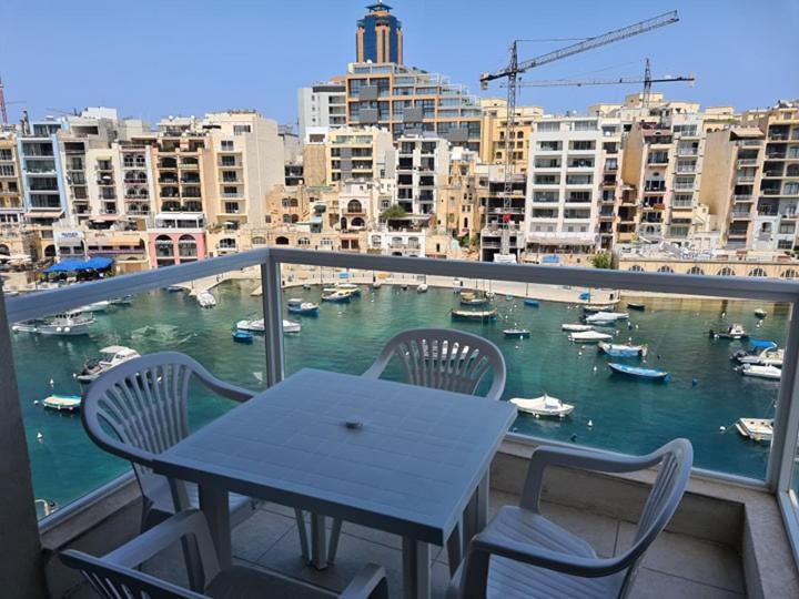 St Julians Bay Sea Front Apartments St. Julian's Exterior foto